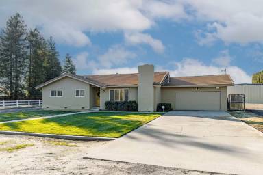 Main picture of 531 S Verduga Rd