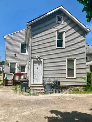 Main picture of 1120 East Ave