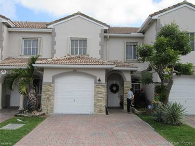 Main picture of 8351 SW 124th Ave
