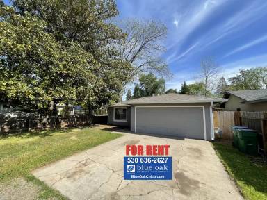 Main picture of 305 W 16th St