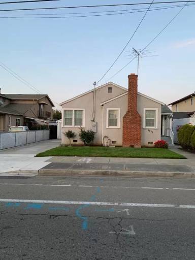 Main picture of 2072 Bancroft Ave