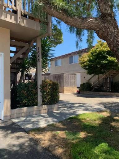 Main picture of 1685 Ramona Ave