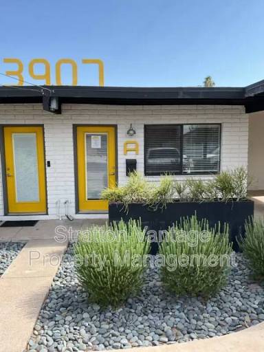 Main picture of 3907 E Earll Dr