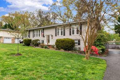 Main picture of 624 Sunnydale Rd