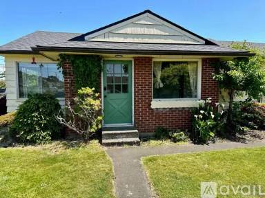Main picture of 412 Rice St