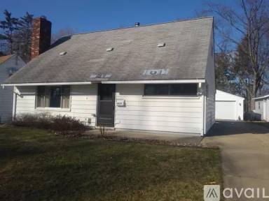 Main picture of 1637 Hanover St
