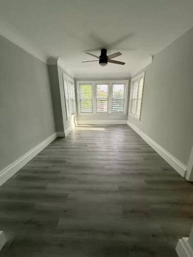 Main picture of 1824 W Hood Ave