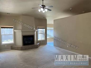 Main picture of 922 Pioneer Dr