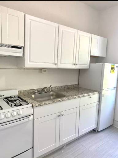 Main picture of 121 Kearney Ave
