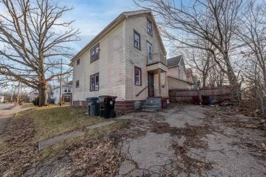 Main picture of 11903 Honeydale Ave