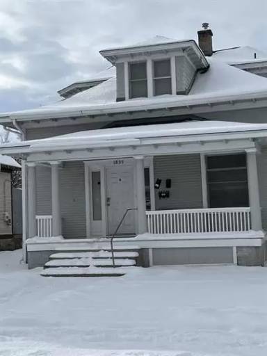 Main picture of 1839 11th Ave