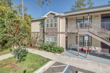 Main picture of 272 Hart Ln