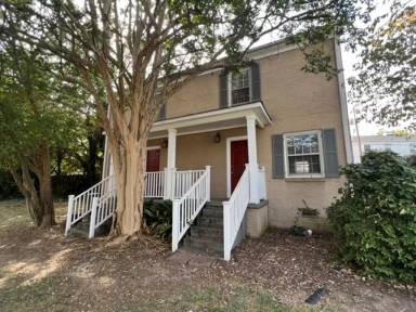 Main picture of 34 Melville Ave