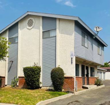 Main picture of 909 E Ventura St