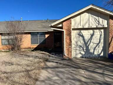 Main picture of 8510 Wakefield St