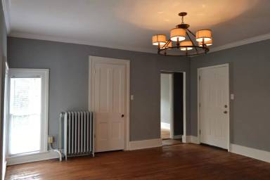 Main picture of 320 W Clinton St - C