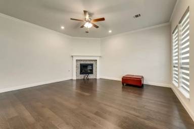 Main picture of 2480 Cathedral Dr