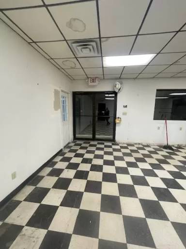 Main picture of 101 N Lackawanna Trl