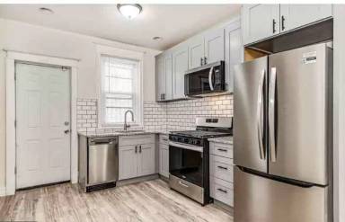 Main picture of 3008 N Stillman St