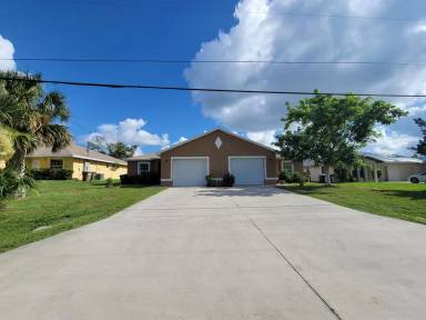 Main picture of 221 SE 24th Ave