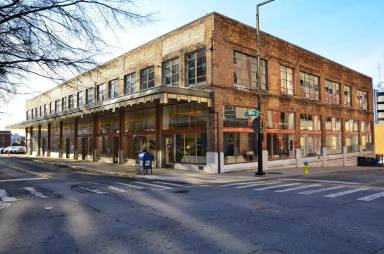 Main picture of 465 Walnut St