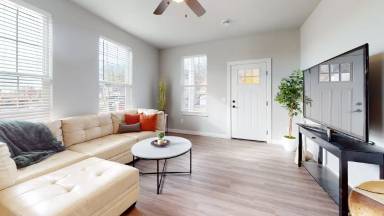 Main picture of 604 Autumn Wood Pkwy