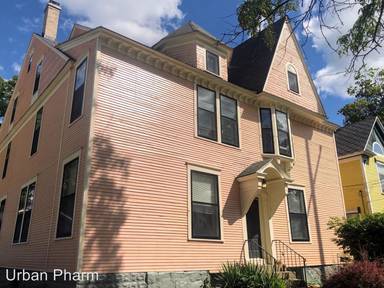 Main picture of 60 Union Ave NE
