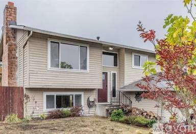 Main picture of 2810 S 285th Pl