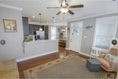 Main picture of 5617 Spain St