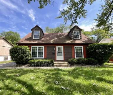 Main picture of 613 W Madison St