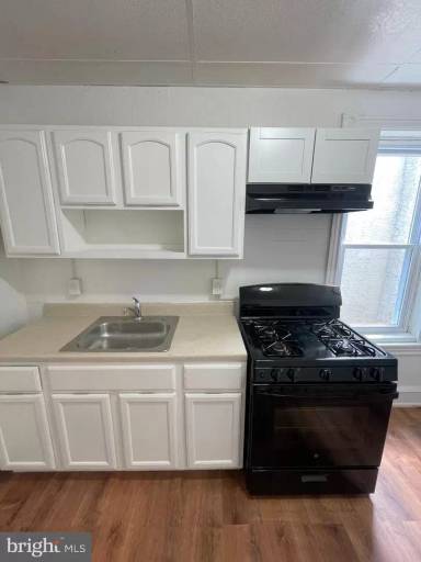 Main picture of 807 State St