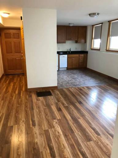Main picture of 5924 W 35th St