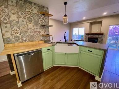 Main picture of 9056 Gale Blvd