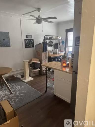 Main picture of 5000 N Kenmore Ave