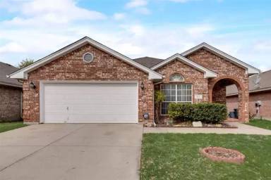 Main picture of 912 Churchhill Dr