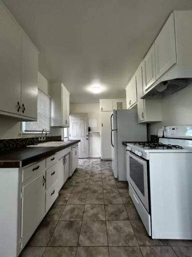 Main picture of 847 W Foothill Blvd