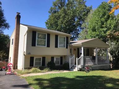 Main picture of 4910 Fairlake Ln
