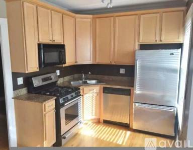 Main picture of 622-26 W Roscoe St