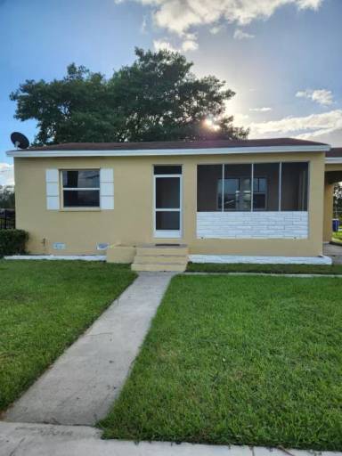 Main picture of 9420 Little River Blvd