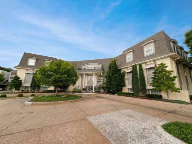 Main picture of 1114 Sherwood Ln