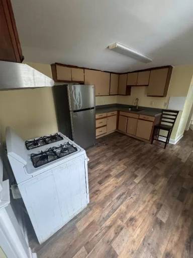 Main picture of 103 Grand St