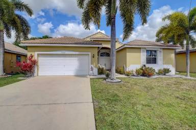 Main picture of 9164 Cove Point Cir