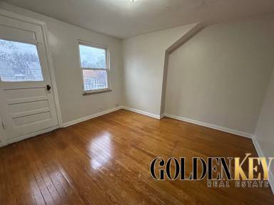 Main picture of 18411 Washburn St