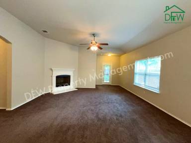 Main picture of 257 Allerton Ln