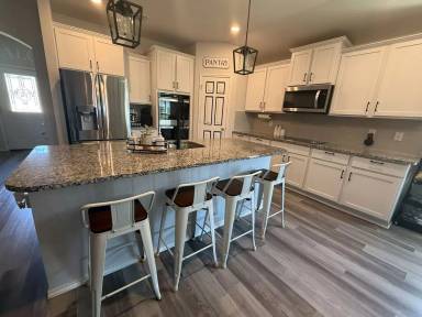 Main picture of 2518 Cortona St