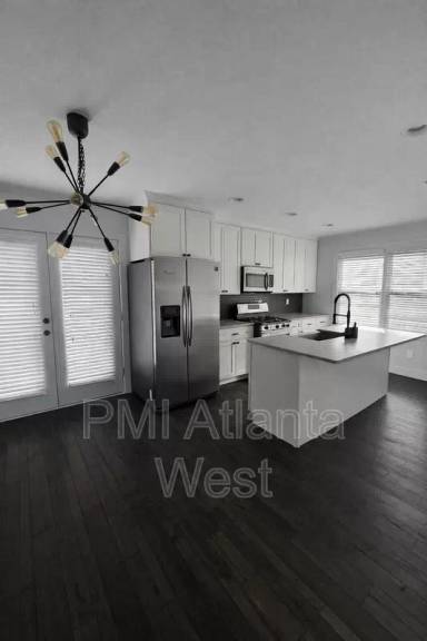 Main picture of 874 Rochelle Dr SW