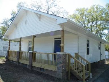 Main picture of 935 W Blackstock Rd