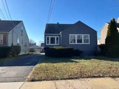 Main picture of 2723 Orchard Ter