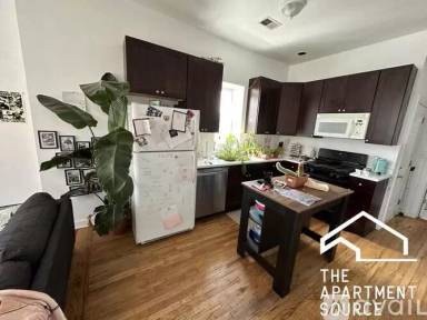 Main picture of 1112 W 18th St