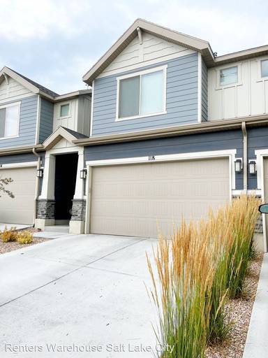 Main picture of 122 E River View Dr